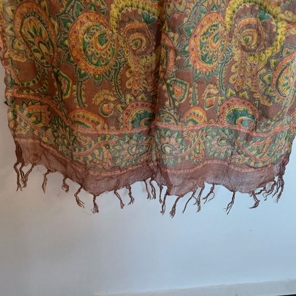 ⚡️SALE⚡️Brown and Yellow Paisley Patterned Scarf - Picture 7 of 9